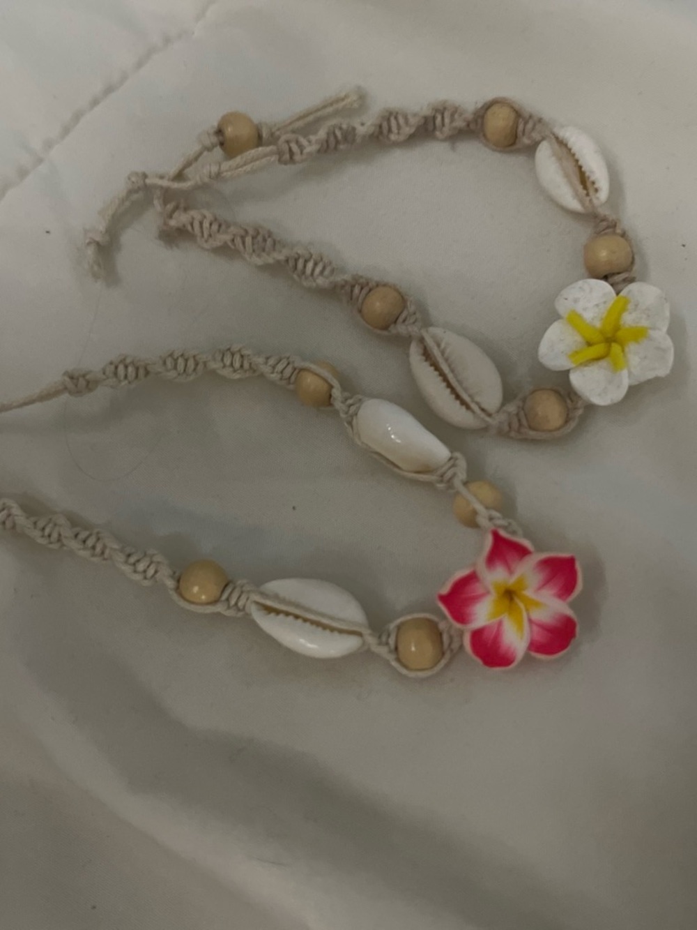 Sea Shell & Flower Macrame Bracelet - Pink & White